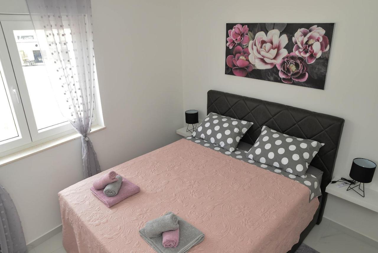 Apartment Laura Zadar Dış mekan fotoğraf