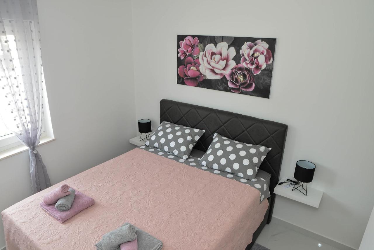 Apartment Laura Zadar Dış mekan fotoğraf
